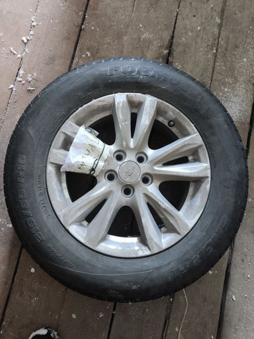 Здравствуйте.  Продам летние шины на легкосплавных дисках