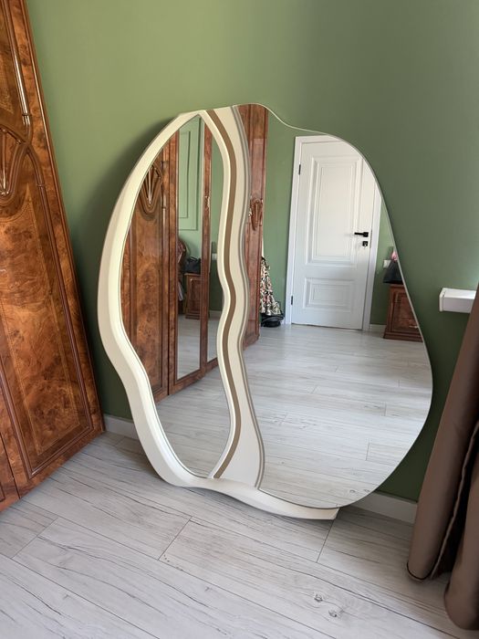 Продам зеркало подвесное