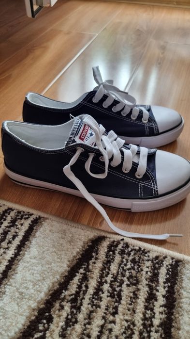Tenişi Converse 41