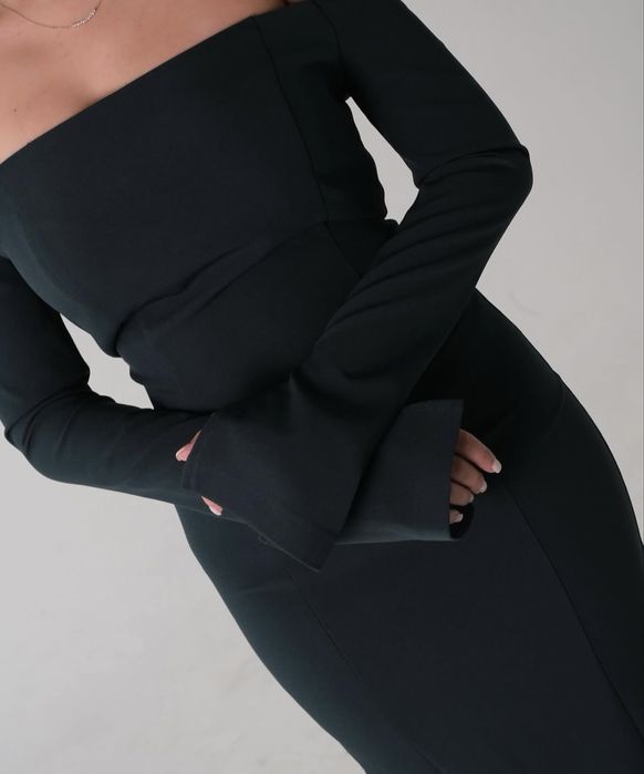 Платье изумрудного цвета