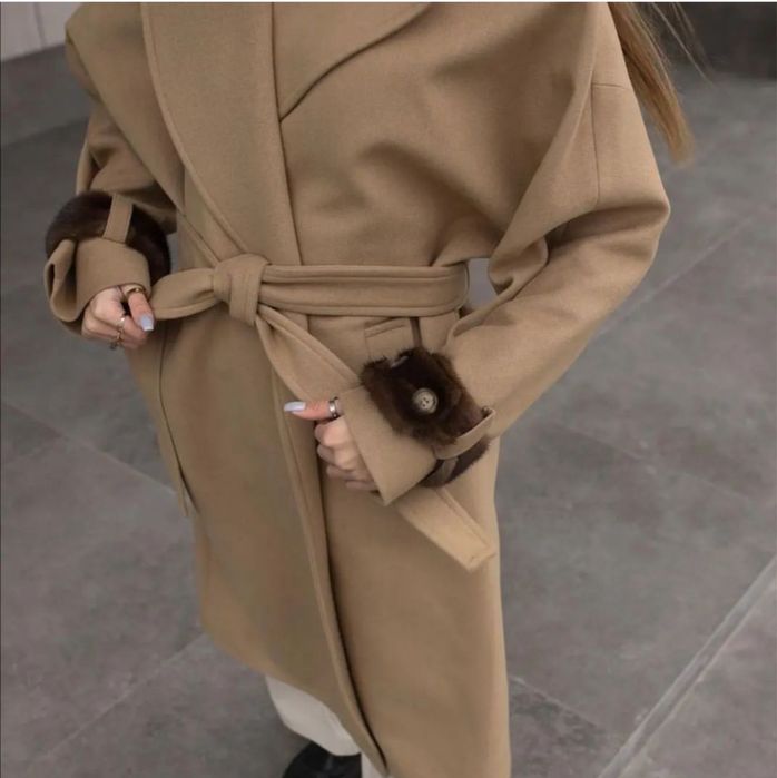 Пальто с норковым воротником