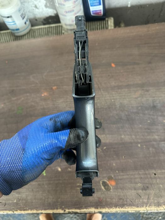 Maner keyless entry stanga dreapta fata sp audi a4 b8 a5 q5 8t0837205A