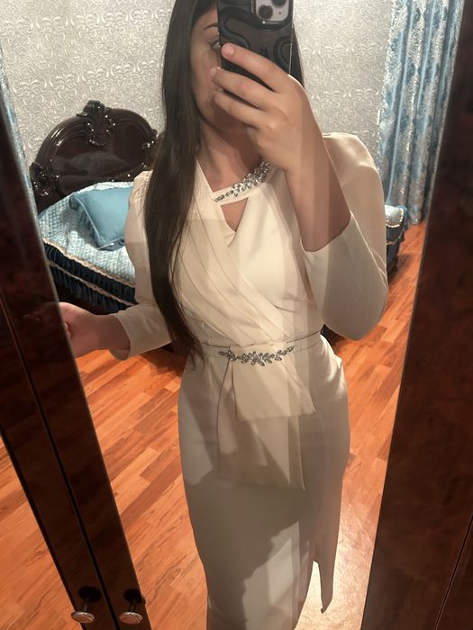 платье продам вечернее