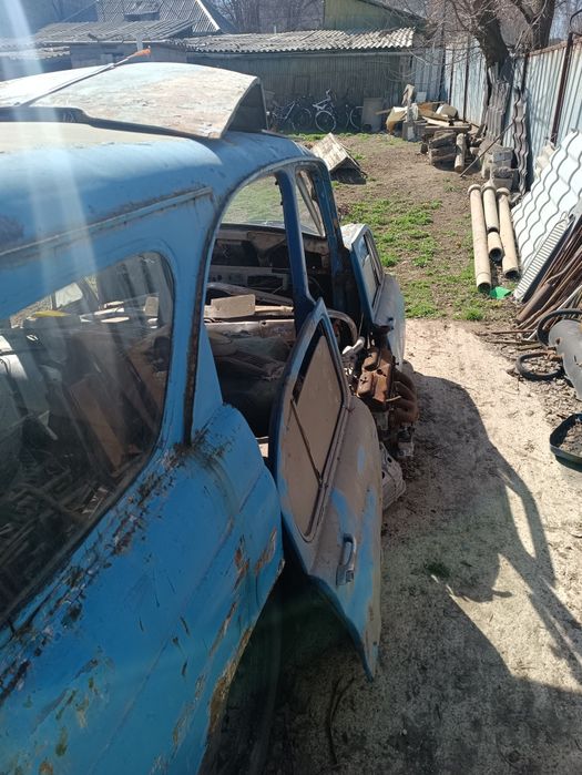 Москвич уневерсал на запчасти 402-403