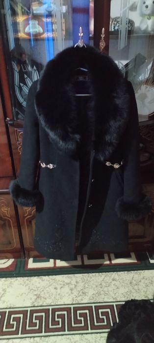 Ayollar paltosi o'lchami 48.