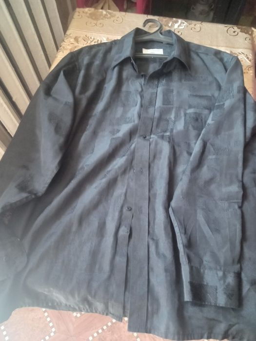 Продам мужскую рубашку