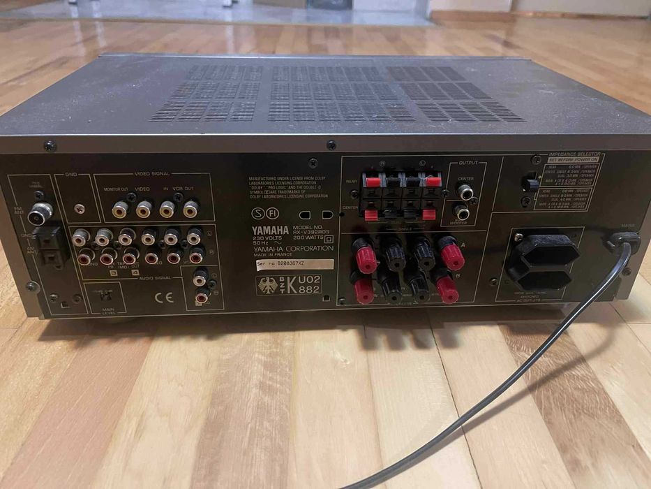 Receiver Yamaha RX-v392 Усилвател