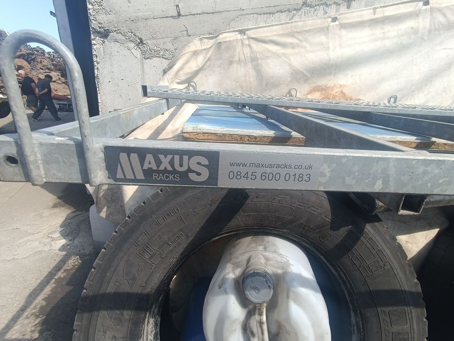 Bara spate metalica robusta Mercedes Sprinter și VW Crafter