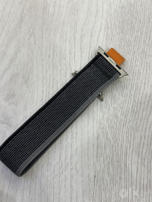 Продаётся ремешок Trail Loop для Apple Watch