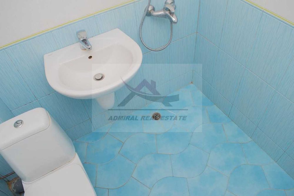 Дава се под наем Двустаен апартамент в Варна, Левски - 68 кв.м за 511 € - Снимка #3