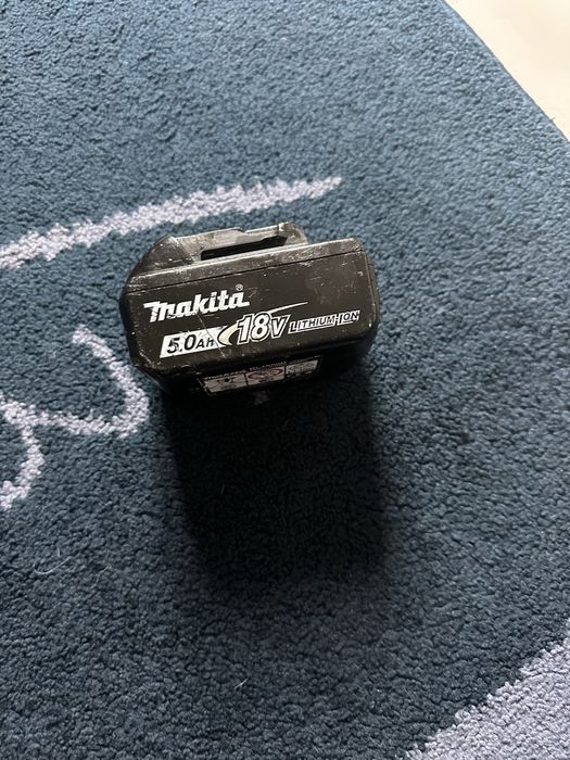 Baterie makita pret 180 lei