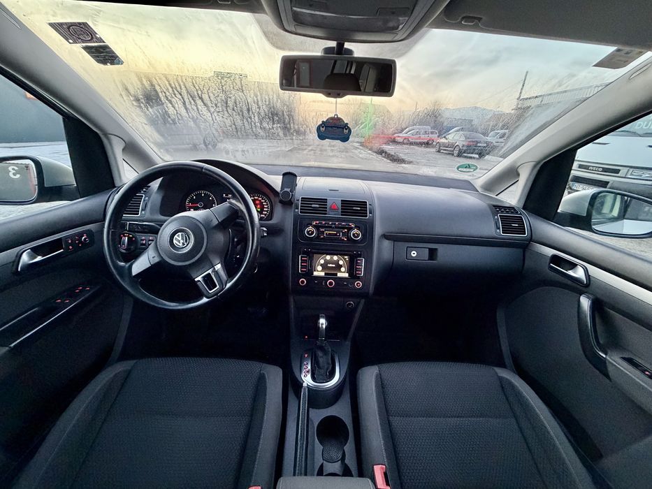 VW Touran Facelift / 1.6 TDI 105Cp / Automat / 2012