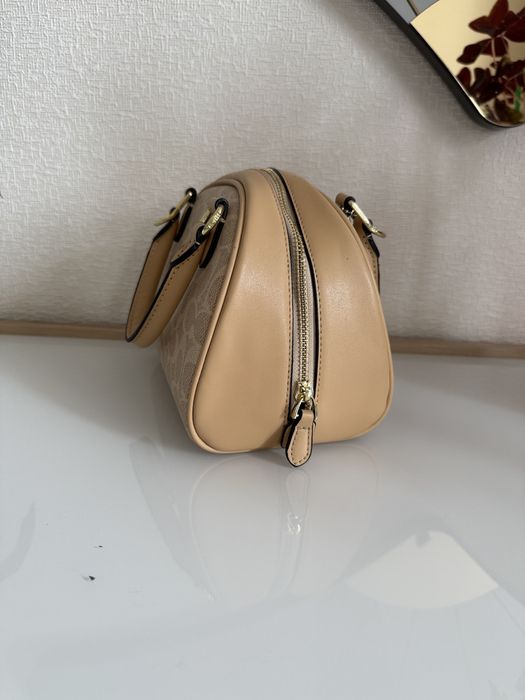 Сумка coach в новом состоянии
