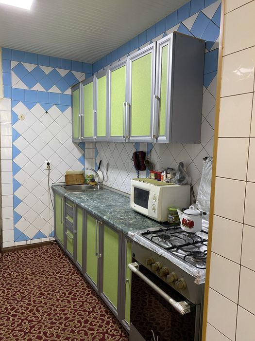 Продается 3х-комнатная квартира под офис на Юнусабаде Ц-6   77 серия