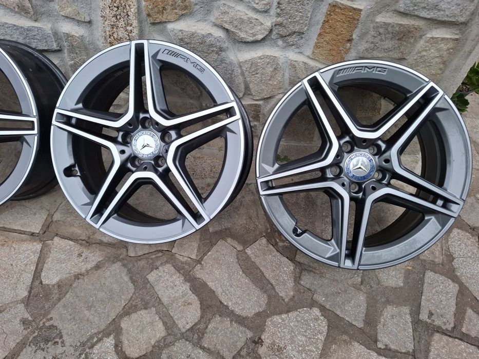 19 AMG Mercedes  W247
