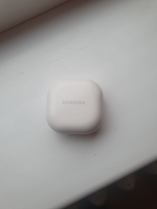 Слушалки Samsung Buds 2