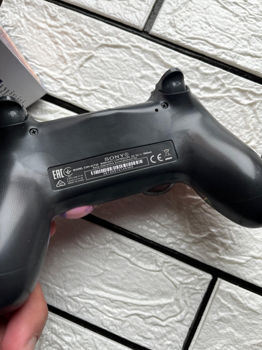 Джойстики новые на PS4