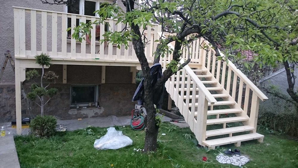 Дървени веранди, подиуми и тераси от дърво - ''ХАМЪР БИЛД'' ЕООД