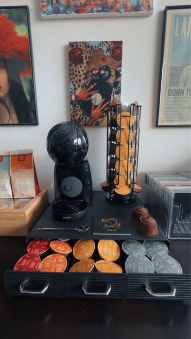 Espressor Krups Nescafe Piccolo XS si accesorii