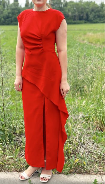 Коасное красивое платье