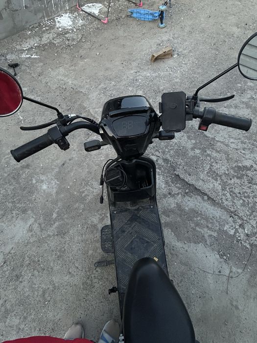 Скутер ск8продам