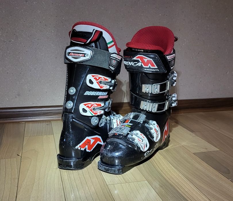 Ски обувки Doberman Aggressor WC 150