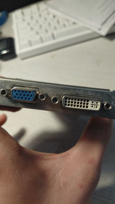 Продам видеокарту 9500gt  1gb