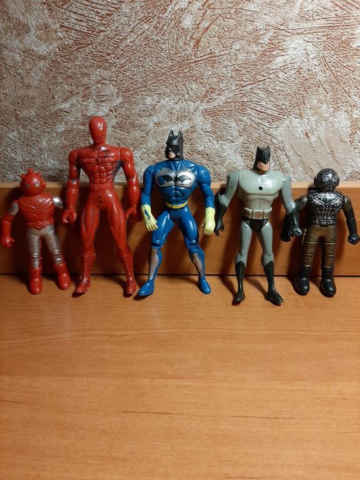 Разные детские игрушки