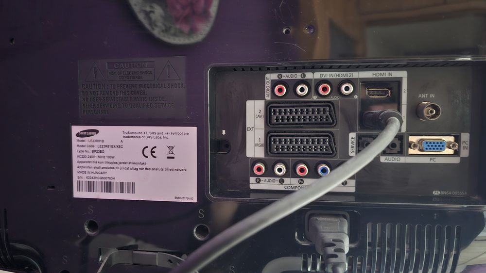 Телевизор SAMSUNG 32 инча