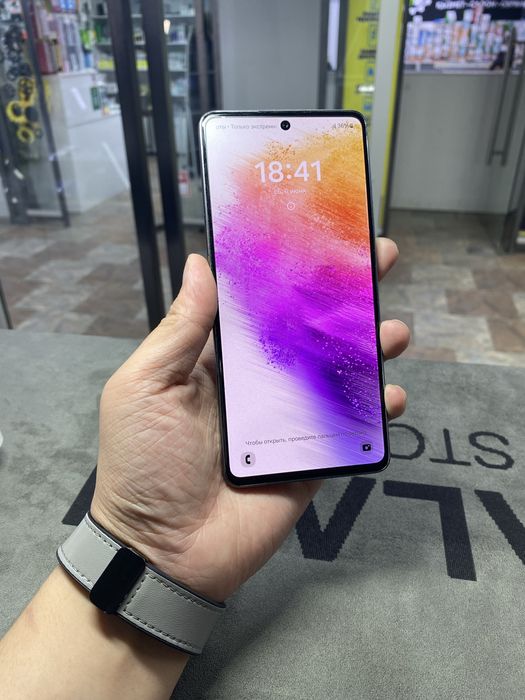 Продам Samsung A73 256Gb 5G