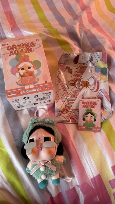 Cry baby She's Alice si What a Frog