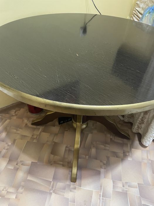 Продам стол кухонный