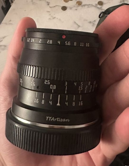 Продам камеру Canon EOS R