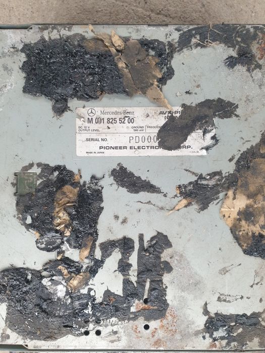 Аудио система Mercedes-Benz