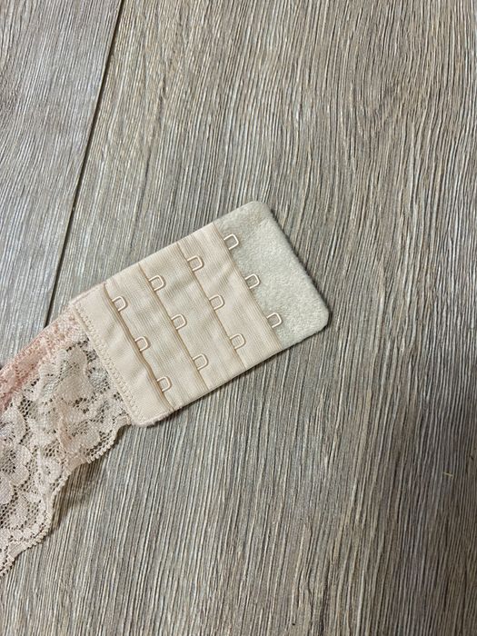 Sutien bustiera bralette crem cu dantelă 80C