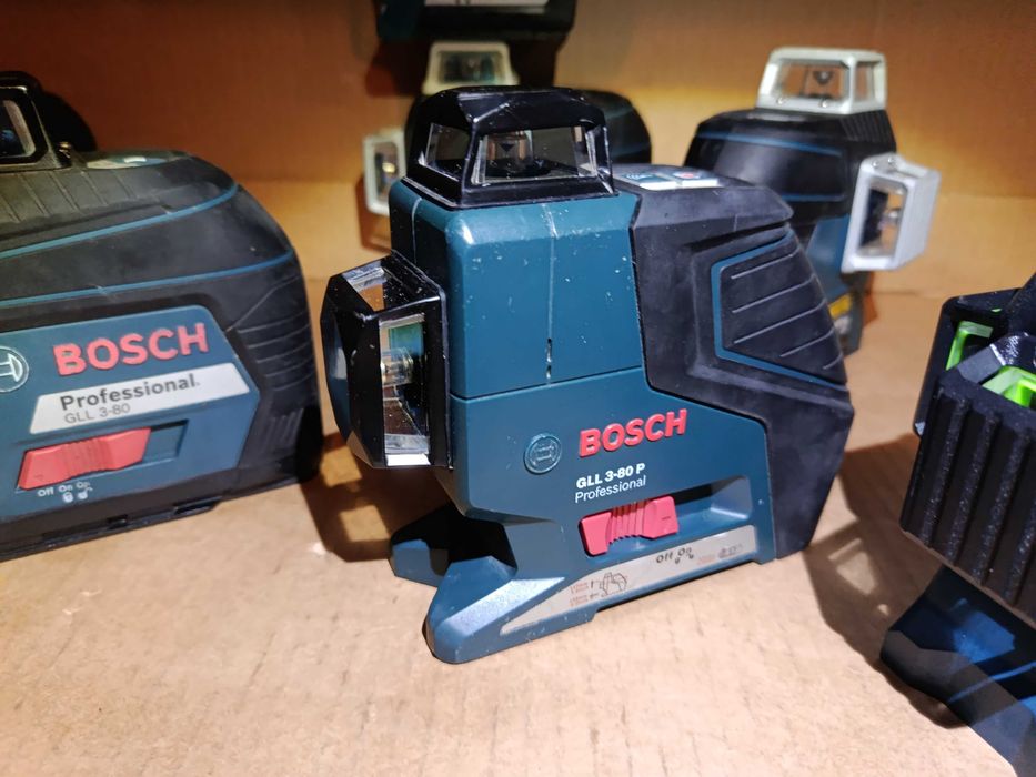 NIvela Laser BOSCH GLL 3-80 P G Boloboc pe 4x1.5V AA baterii