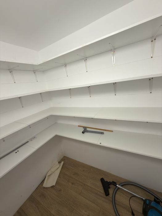 Închiriez apartament 2 camere Floreşti