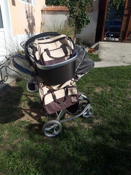 Детска количка ли