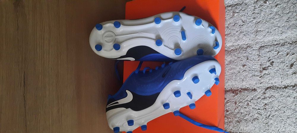 Бутонки Nike Tiempo Legend 10 Academy FG/MG