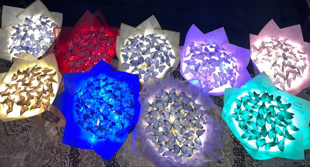 На 8 марта Букеты из бабочек