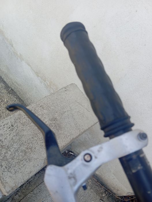 Vând bicicleta omega foarte bună