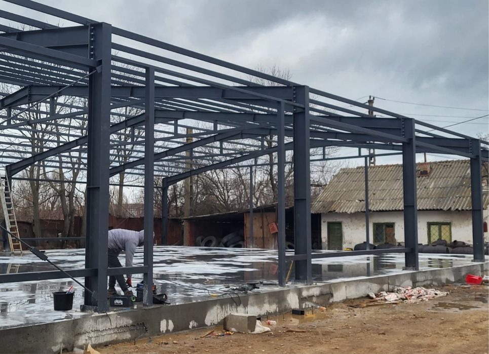 Hala metalica 18x20 fara stalpi pe mijoc din ipe 300ferme si 240 hea stalpi