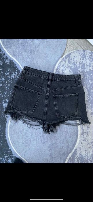 Къси дънки Зара нови