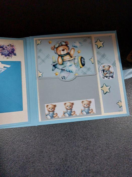 Албум и кутия за бебешки подарък