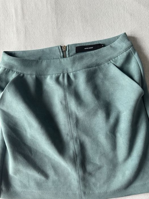 Fustă Vero Moda din piele întoarsă ecologică, verde mentă, mărimea S