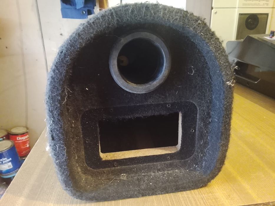 Продам  сабвуфер