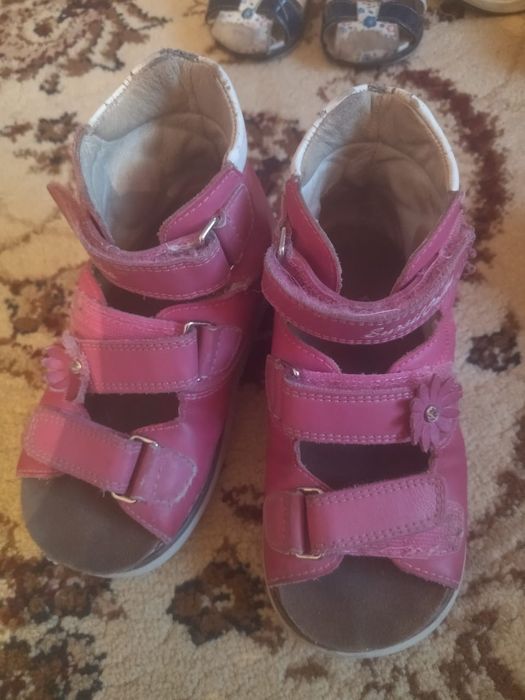 Продаётся ортообувь, размеры разные