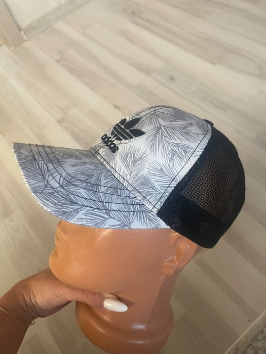 Sepci Nike, adidas noi
