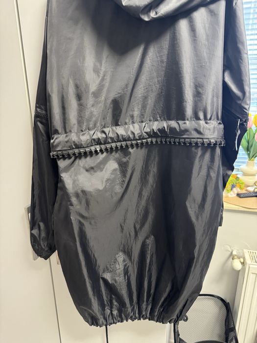 Дамска ветровка Veteida