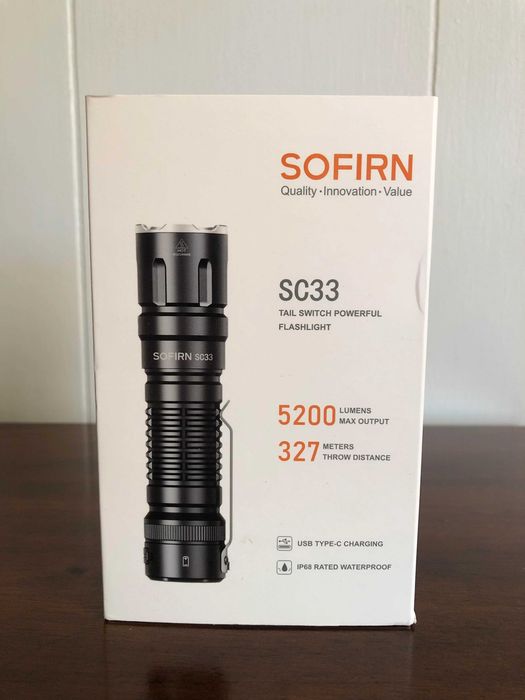 Lanterna 5200 lumeni sofirn sc 33